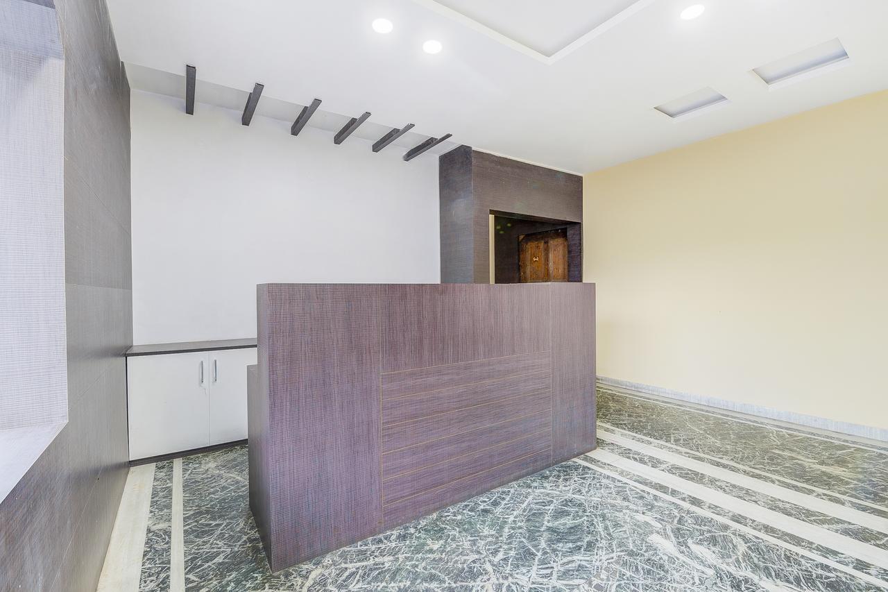 Oyo 13521 Sudhriti Hotel Siliguri Exteriör bild